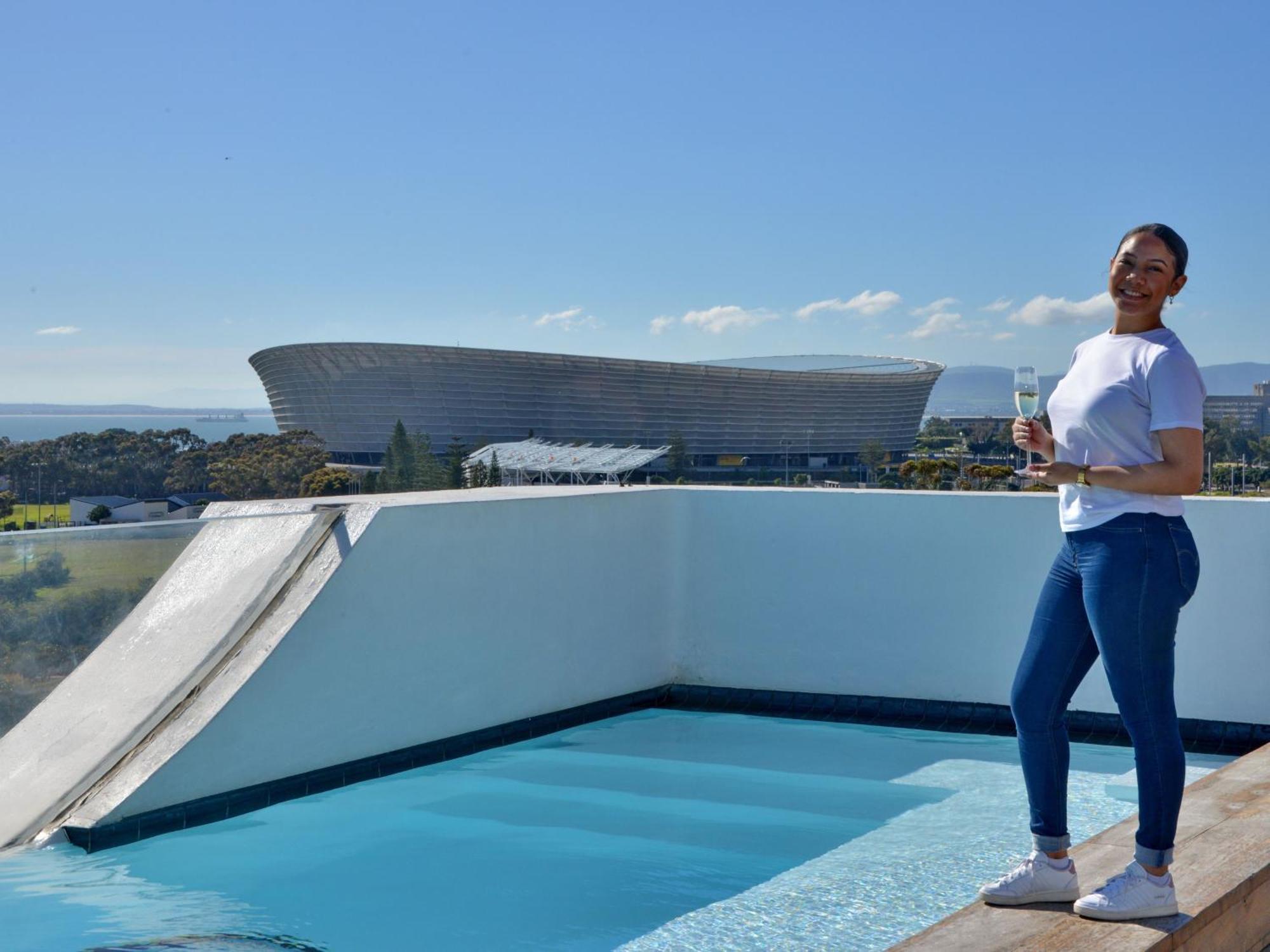 Anew Hotel Green Point Cape Town Bagian luar foto