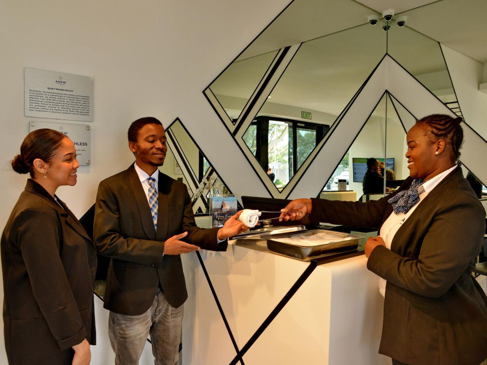 Anew Hotel Green Point Cape Town Bagian luar foto